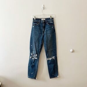 A&F the mom high rise jeans (long)